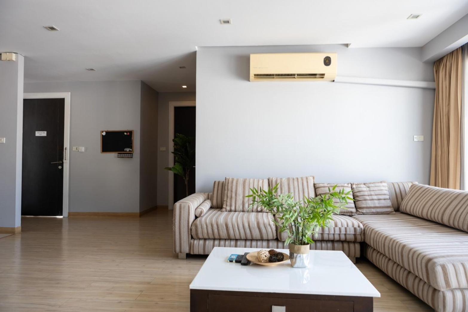 P Villa Lamoon Thonglor กรุงเทพมหานคร ภายนอก รูปภาพ